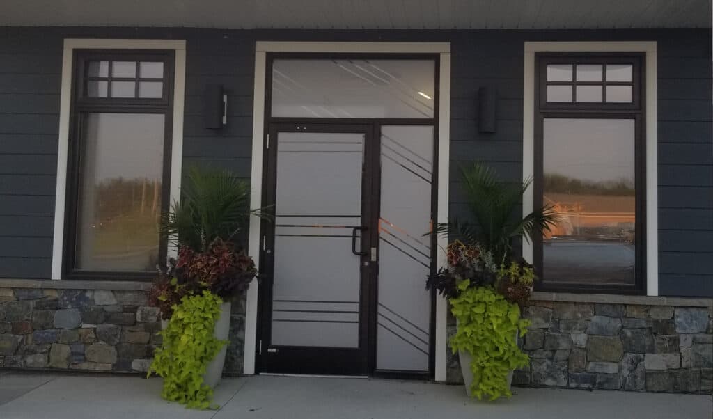 Storefront windows are perfect for new construction commercial projects due to their performance and modern design. Glass doors can add to the welcoming environment of the retail space, making customers feel at ease.